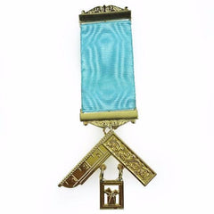 Masonic Craft Lodge Officer Past Master Breast Jewel