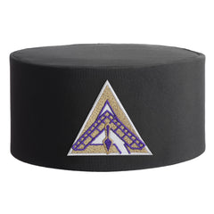 Royal & Select Masters English Regulation Crown Cap - White & Gold Patch